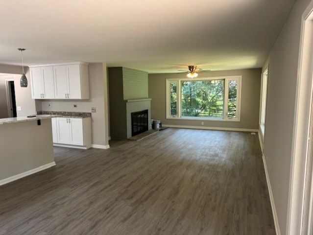 28450 N Shagbark Lane, Libertyville, IL 60048