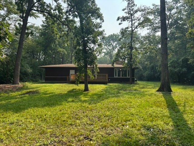 28450 N Shagbark Lane, Libertyville, IL 60048