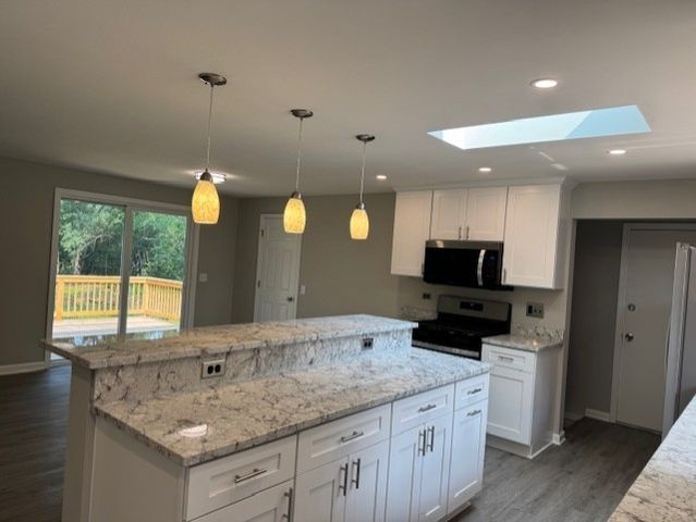 28450 N Shagbark Lane, Libertyville, IL 60048