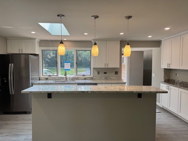 28450 N Shagbark Lane, Libertyville, IL 60048