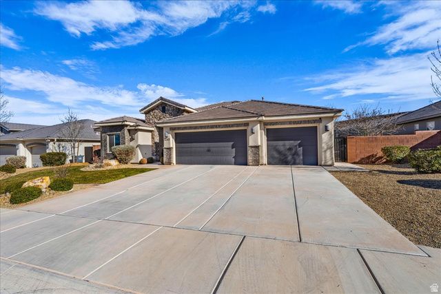 3249 S 3350 ST, St. George, UT 84790