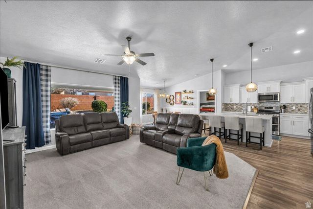 3249 S 3350 ST, St. George, UT 84790