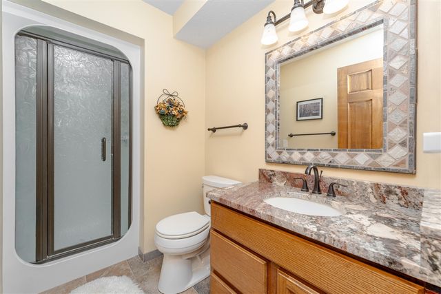 2520 Highpointe Drive, Kalamazoo, MI 49008