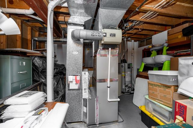 2520 Highpointe Drive, Kalamazoo, MI 49008