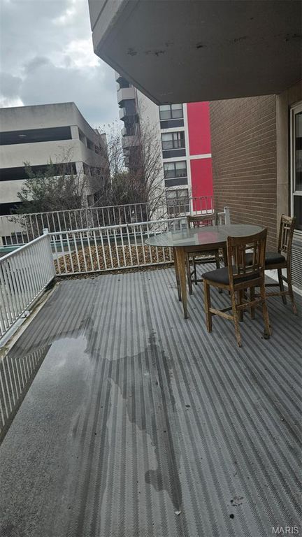 210 N 17th Street 212, St Louis, MO 63103