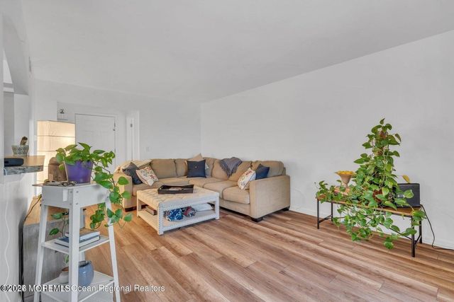 145 Central Avenue 4B, Island Heights, NJ 08732