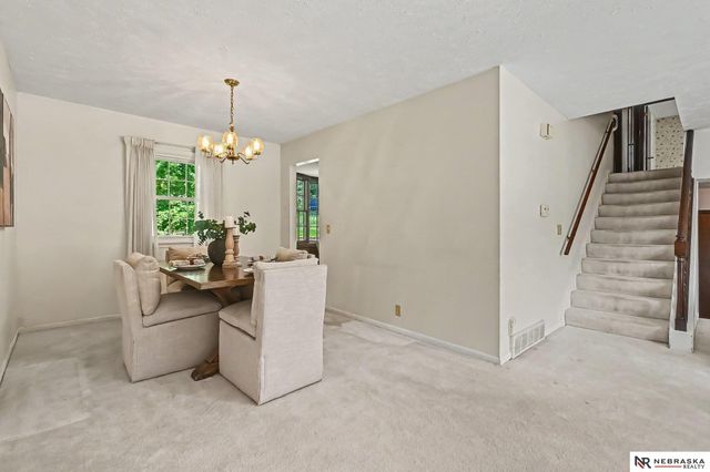 13992 Woolworth Circle, Omaha, NE 68144