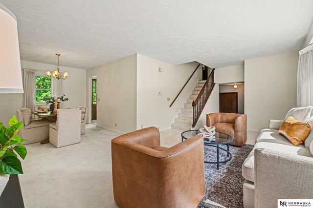 13992 Woolworth Circle, Omaha, NE 68144