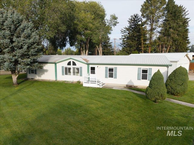 670 E Garfield, Glenns Ferry, ID 83623 property photo