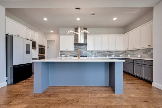 14325 Walsh Avenue, Fort Worth, TX 76008