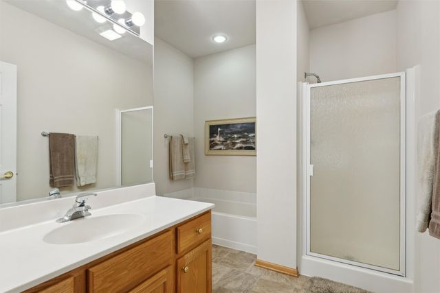 7610 Wistful Vista Drive 1002, West Des Moines, IA 50266