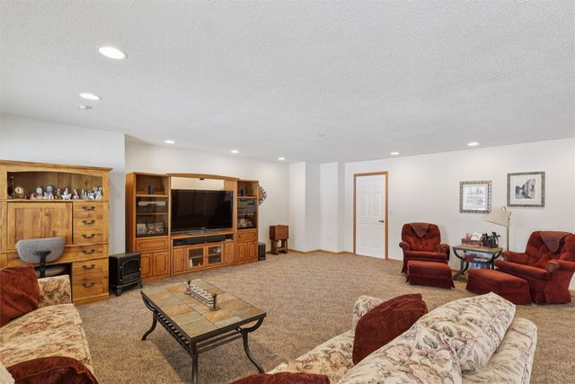 7610 Wistful Vista Drive 1002, West Des Moines, IA 50266