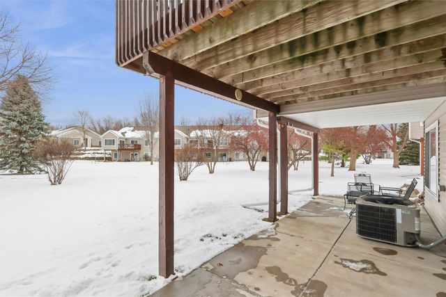 7610 Wistful Vista Drive 1002, West Des Moines, IA 50266