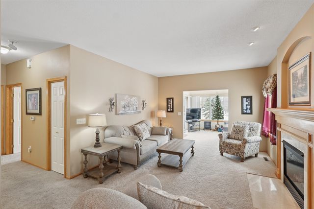 7610 Wistful Vista Drive 1002, West Des Moines, IA 50266