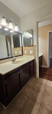 610 Commodore Dr, Plantation, FL 33325