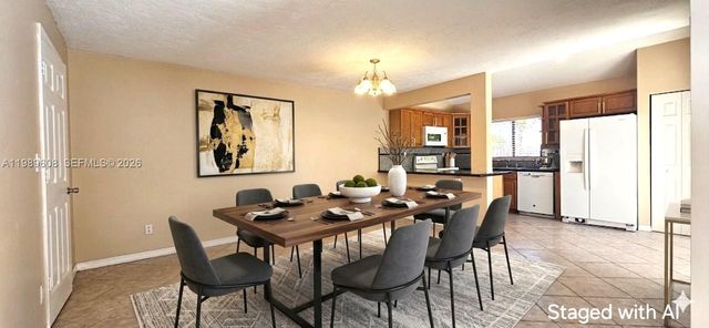 610 Commodore Dr, Plantation, FL 33325