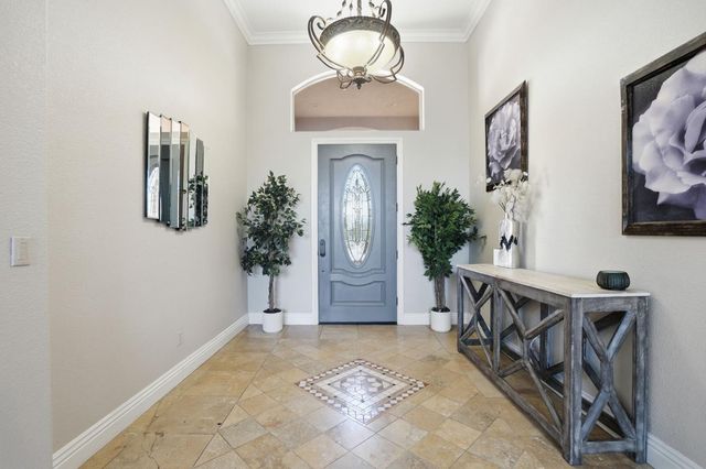 10749 Amerine Ln, Oakdale, CA 95361