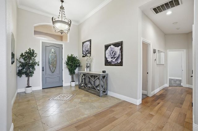 10749 Amerine Ln, Oakdale, CA 95361