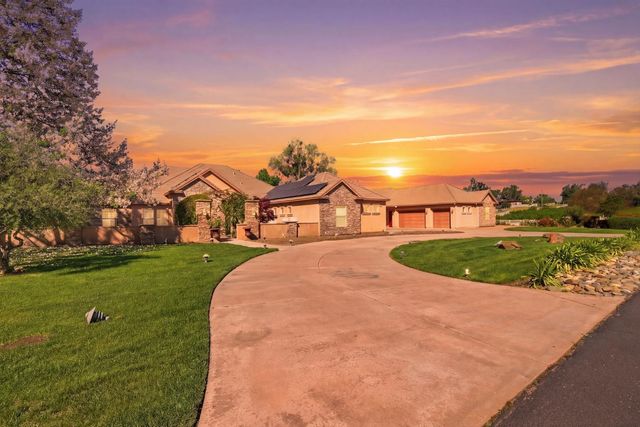 10749 Amerine Ln, Oakdale, CA 95361