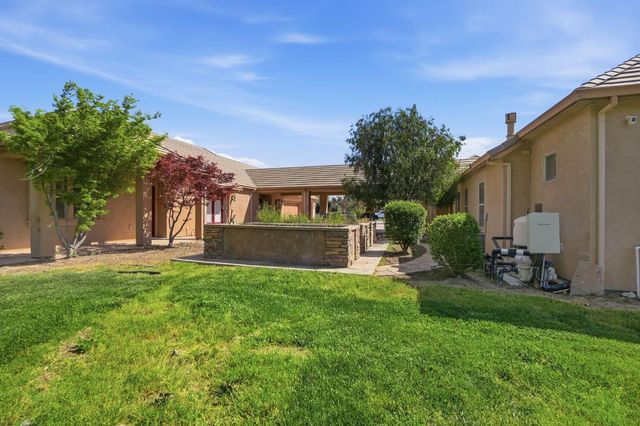10749 Amerine Ln, Oakdale, CA 95361