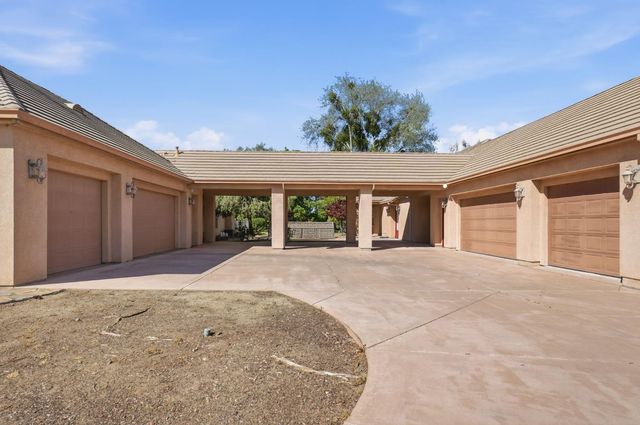 10749 Amerine Ln, Oakdale, CA 95361