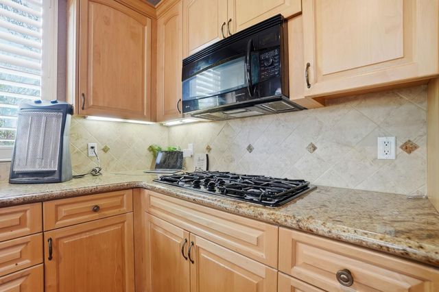 10749 Amerine Ln, Oakdale, CA 95361