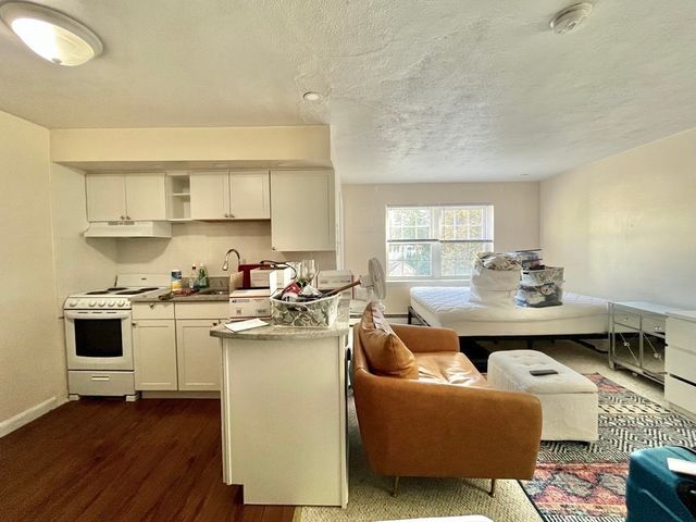 34 Clark St 10, Arlington, MA 02476