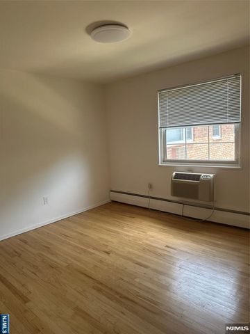 65 Hawthorne Place, Montclair, NJ 07042