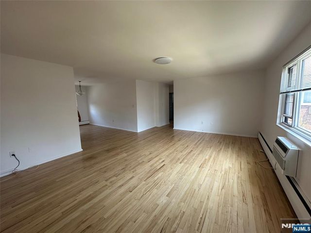 65 Hawthorne Place, Montclair, NJ 07042
