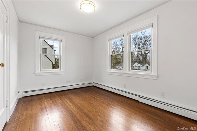 12 Robin Hill Road, Scarsdale, NY 10583