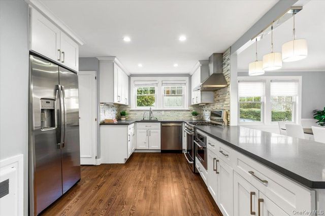 12 Robin Hill Road, Scarsdale, NY 10583