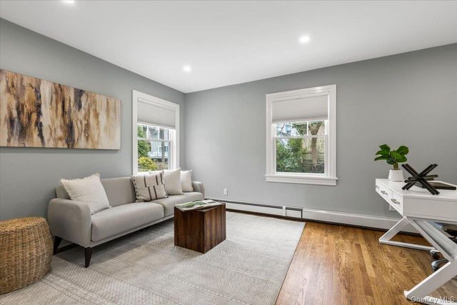 12 Robin Hill Road, Scarsdale, NY 10583