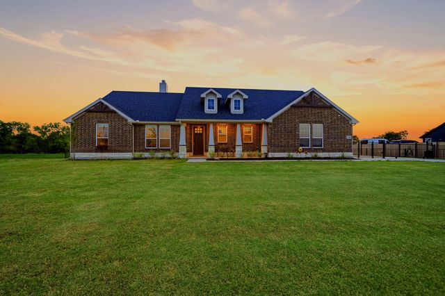 2446 Blackjack Oak Road, Oak Ridge, TX 75161