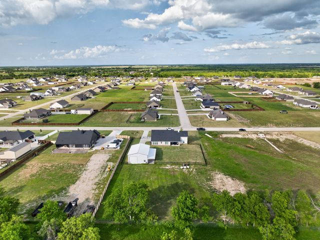 2446 Blackjack Oak Road, Oak Ridge, TX 75161