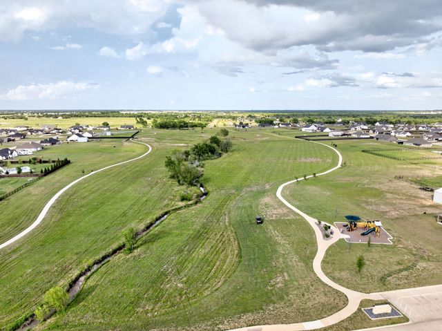 2446 Blackjack Oak Road, Oak Ridge, TX 75161