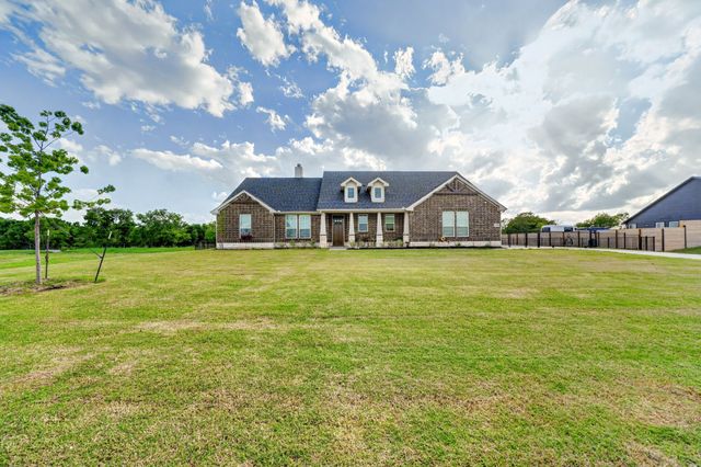 2446 Blackjack Oak Road, Oak Ridge, TX 75161