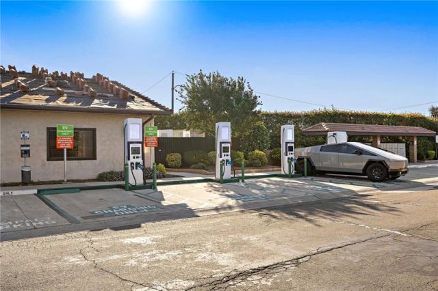 5772 Garden Grove 417, Westminster, CA 92683