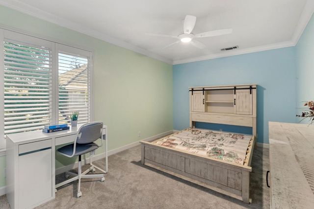 4816 Runway Dr, Fair Oaks, CA 95628