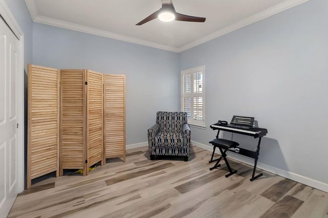 4816 Runway Dr, Fair Oaks, CA 95628