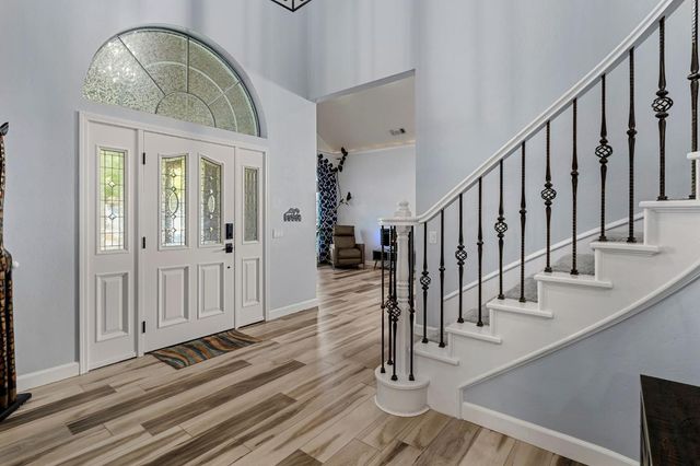 4816 Runway Dr, Fair Oaks, CA 95628