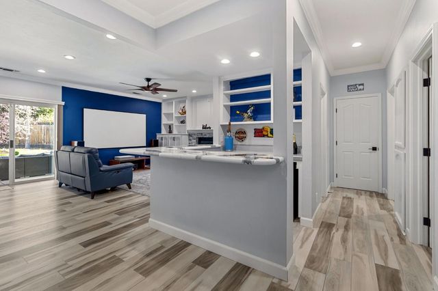 4816 Runway Dr, Fair Oaks, CA 95628