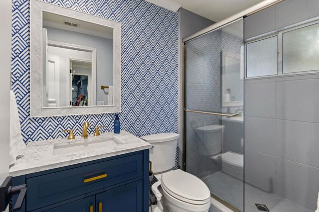 4816 Runway Dr, Fair Oaks, CA 95628