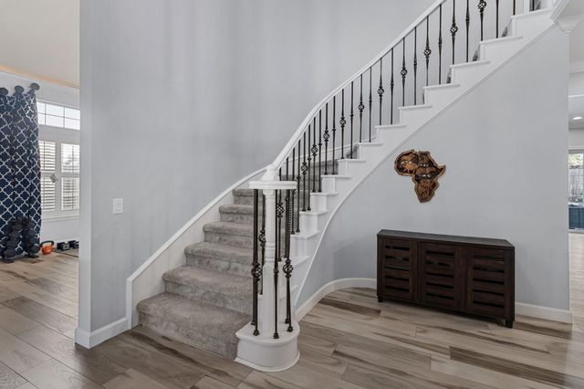 4816 Runway Dr, Fair Oaks, CA 95628