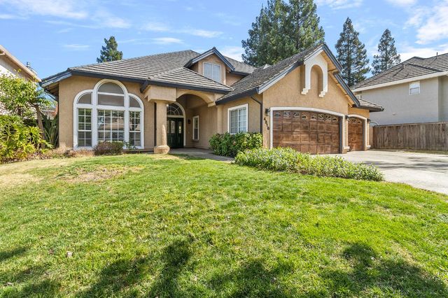 4816 Runway Dr, Fair Oaks, CA 95628