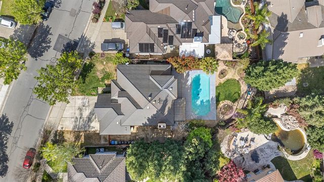 4816 Runway Dr, Fair Oaks, CA 95628