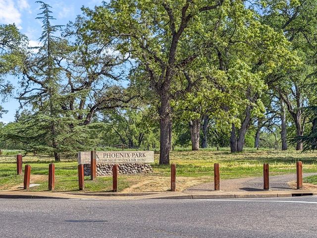 4816 Runway Dr, Fair Oaks, CA 95628