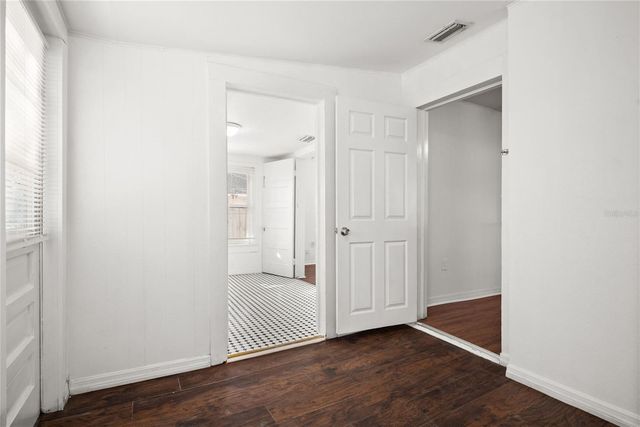 211 E CLUSTER AVENUE, Tampa, FL 33604