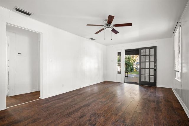 211 E CLUSTER AVENUE, Tampa, FL 33604