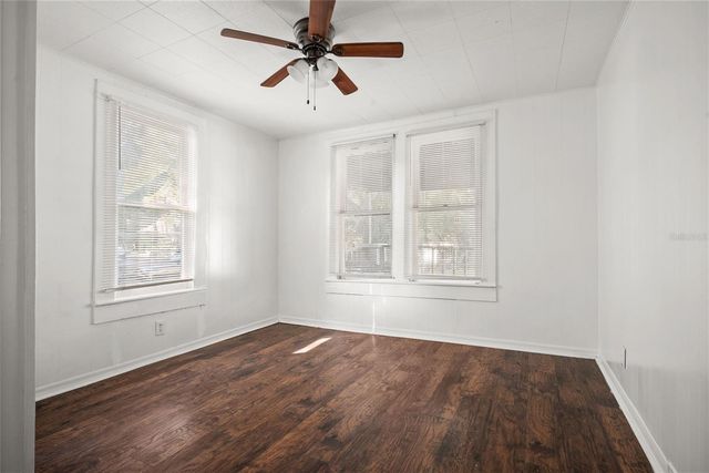 211 E CLUSTER AVENUE, Tampa, FL 33604