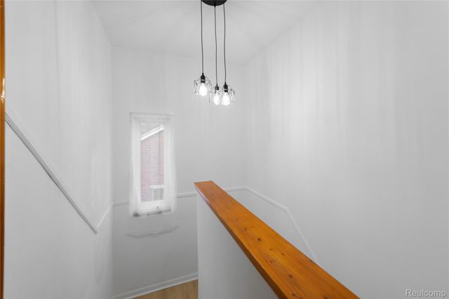 8060 Edward Avenue, Center Line, MI 48015